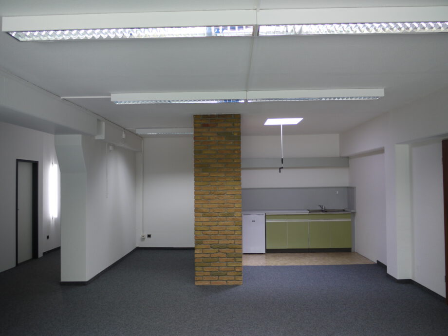 Büro 88m² Ebene -1